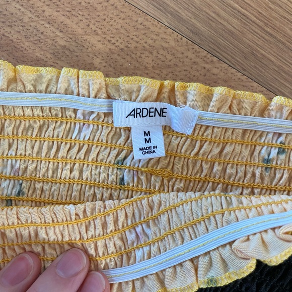 3/$30 ✨ ARDENE | Tube Tops - Picture 3 of 3